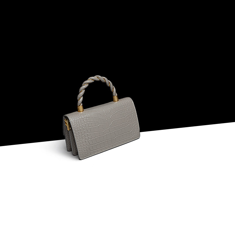 حقيبة يد فاخرة بتصميم عصرية